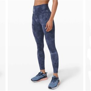 Lululemon Wunder Trains Sz 4 Diamond Dye Naval Blue