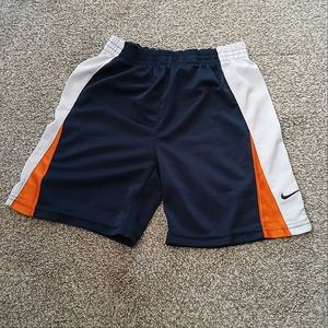 Nike Athletic Shorts Boys Size 6 (5.5" Inseam)