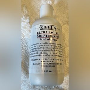 Kiehl's ultra facial moisturizer - for all skin types 250ml
