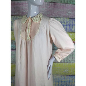 VTG Donnie Dawn Barbizon modest pastel pink nightgown size medium