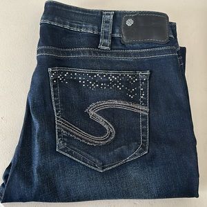 Women’s dark slim jeans