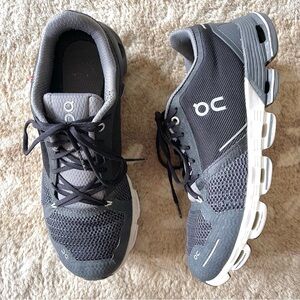 On Cloudflyer Road-Running Shoes Sneakers Black/White Size 9