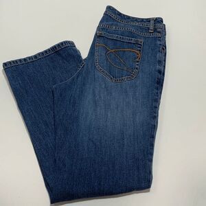 Chico's Platinum Women's Mid Rise Medium Wash Straight Leg Blue Jeans Size 32