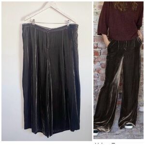 POETRY Wide Leg Velvet Trousers Pants Women’s Size 16