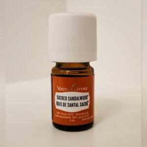 SACRED SANDALWOOD - YOUNG LIVING ESSENTIAL OIL (5ML)