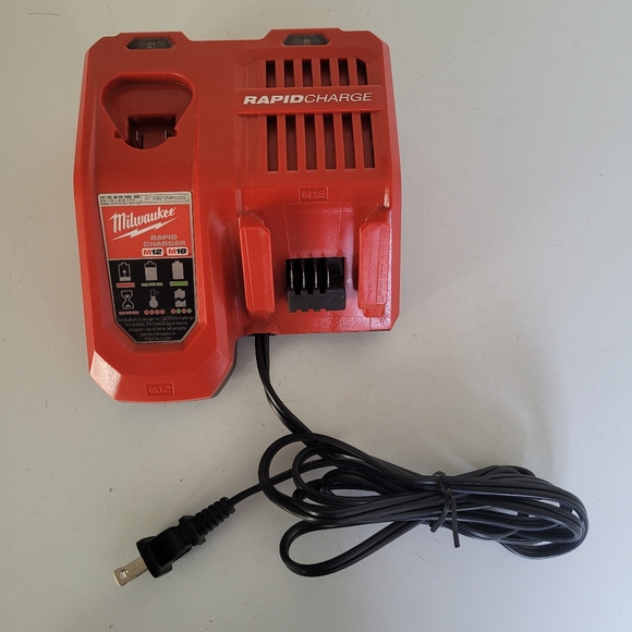 Milwaukee M12 and M18 Charger - Picture 1 of 3