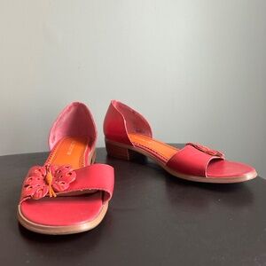 Liz Claiborne Pink Sandals with Floral Butterfly Detail