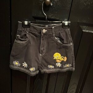 Vintage Tweety Bird Shorts 🌈