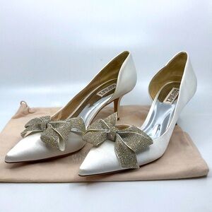 Badgley Mischka satin with crystal bow heels. 2.3” tall heel. NWT size 10