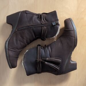 El Naturalista | Brown Nubuck Leather, Sherpa Lined Ankle Boots EU 40 (US 9)