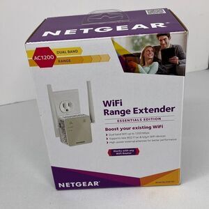 Netgear AC750 Wifi Range Extender With Box