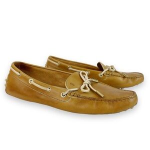 Tod’s Gommino Tan Leather Driving Loafers Slip On