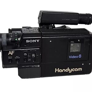 SONY CCD-V30E, Handycam, video camera recorder, vintage, DC 6V, Model No.204262