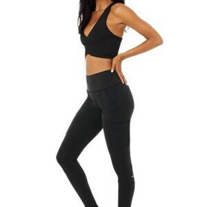 Alo Yoga - High Wiast Cargo Leggings - Black - Small