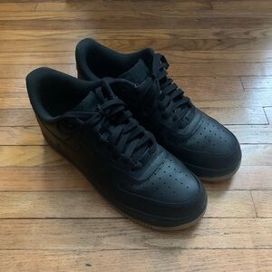 Black Gum Sole Nike Air Force One 1 Mens