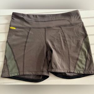 LOLE womens size medium compression “bike” shorts