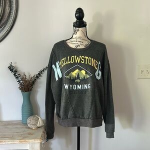 Modern Lux Yellowstone Wyoming Patchworked Pullover Women's size XL