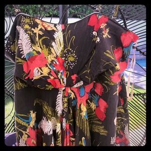 ❤️❤️❤️ 4/$15 Lucy Paris flora print Dress