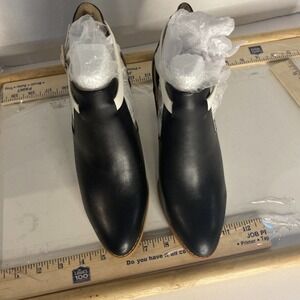 𝅺ashro boots size 7.5