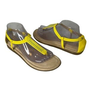 Rockport Bright Yellow Leather Thong Sandals  Turquoise Embroidery Vamp Summer 8