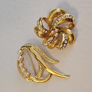 Vintage 2 Rhinestone & Faux Pearl on Goldtone Brooches