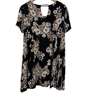 Anthropologie ASTR the Label Black Floral Babydoll Dress Size Medium