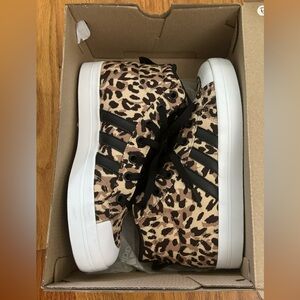 Adidas Sneakers Women’s 5 Leopard Print Bravada Mid Shoes Skateboard Cloudfoam