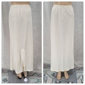 Barbizon Vintage Maxi Slip Skirt Cream Ladder Lace Details Women's Small