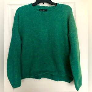 Lyla and Lux long sleeve sweater, size S