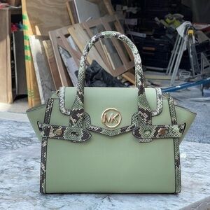 MICHAEL KORS CARMEN MEDIUM FLAP SATCHEL SHOULDER BAG MK LIGHT Sage