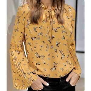 NWT Lauren Ralph Lauren Floral Top Size L Gold Pleated Bell Sleeves Boho Hippie