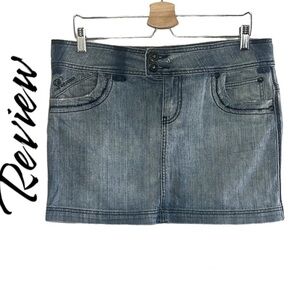 Review Women’s Light Blue Wash Denim Mini Skirt Size 31