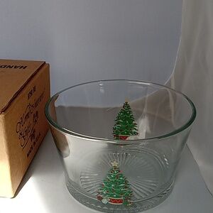 Home Interiors and Gifts Christmas Bowl Heavy Duty Excellent shape #8750 BD