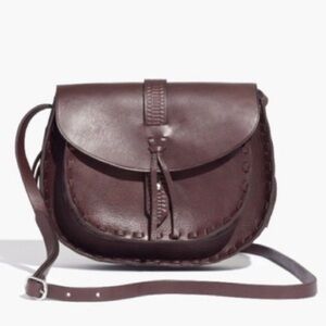 Madewell • Asheville Saddle Bag in Chocolate Raisin