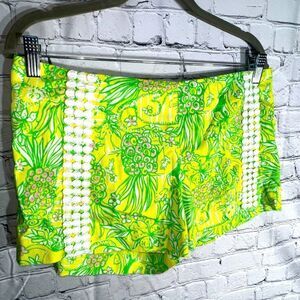 Lilly Pulitzer Colombo Sri Lanka Womens Bermuda Shorts Size 8 - EUC LIKE NEW