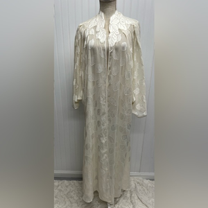 Vintage Natori Leaf Appliqué Nylon  Dolman Sleeve‎ Robe