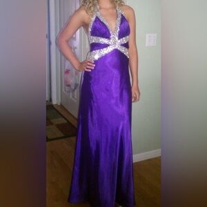 Niki Livas Women’s Purple Sequin Halter Prom Dress Gown (Altered) Sz 0-2