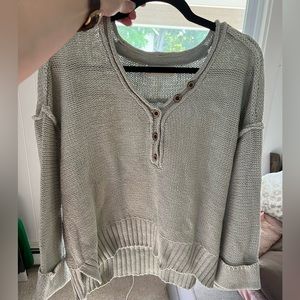 By Together‎ Sweater