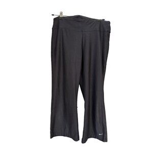 Nike fit dry athletic capris size SP(4-6), EUC​​​​​​​​