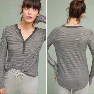 ANTHROPOLOGIE AKEMI + KIN | Aluna Lurex Henley Thermal Split Neck Top Sz. XS