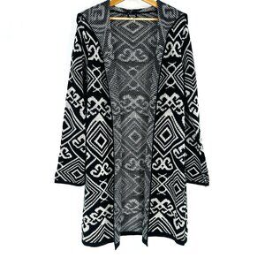 Sioni Black & White Geometric Long Sleeve Waterfall Front Open Cardigan Sweater