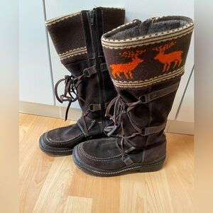 Womens Brown Suede Mukluks Tall Fleece Lined Winter Boots Leather Ties size 37