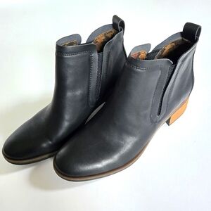 Korks kork-ease Tasha Chelsea Ankle Boots in Black sz 9