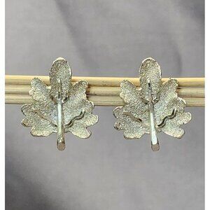 Vintage BSK Textured Leaves Leaf Clip-on Earrings 1.25" Gold-tone Jewelry Signed