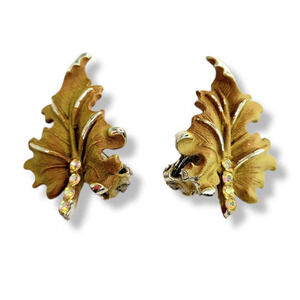 Vintage BSK Gold Tone Matt Finish Leaf and Rhinestones Clip On Earrings‎