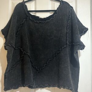 BRAND NEW OVERSIZED OLI & HALI SHORT SLEEVE GAUZE TOP