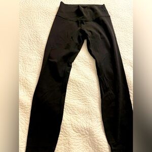 Womens Lululemon Black Wunder Under Leggings Size 8