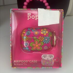 💕Cute.xo poppy AIRPODS CASE!!