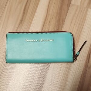 Dooney & Bourke turquoise zip wallet