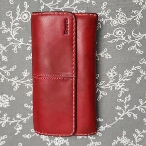 ROOTS red leather wallet